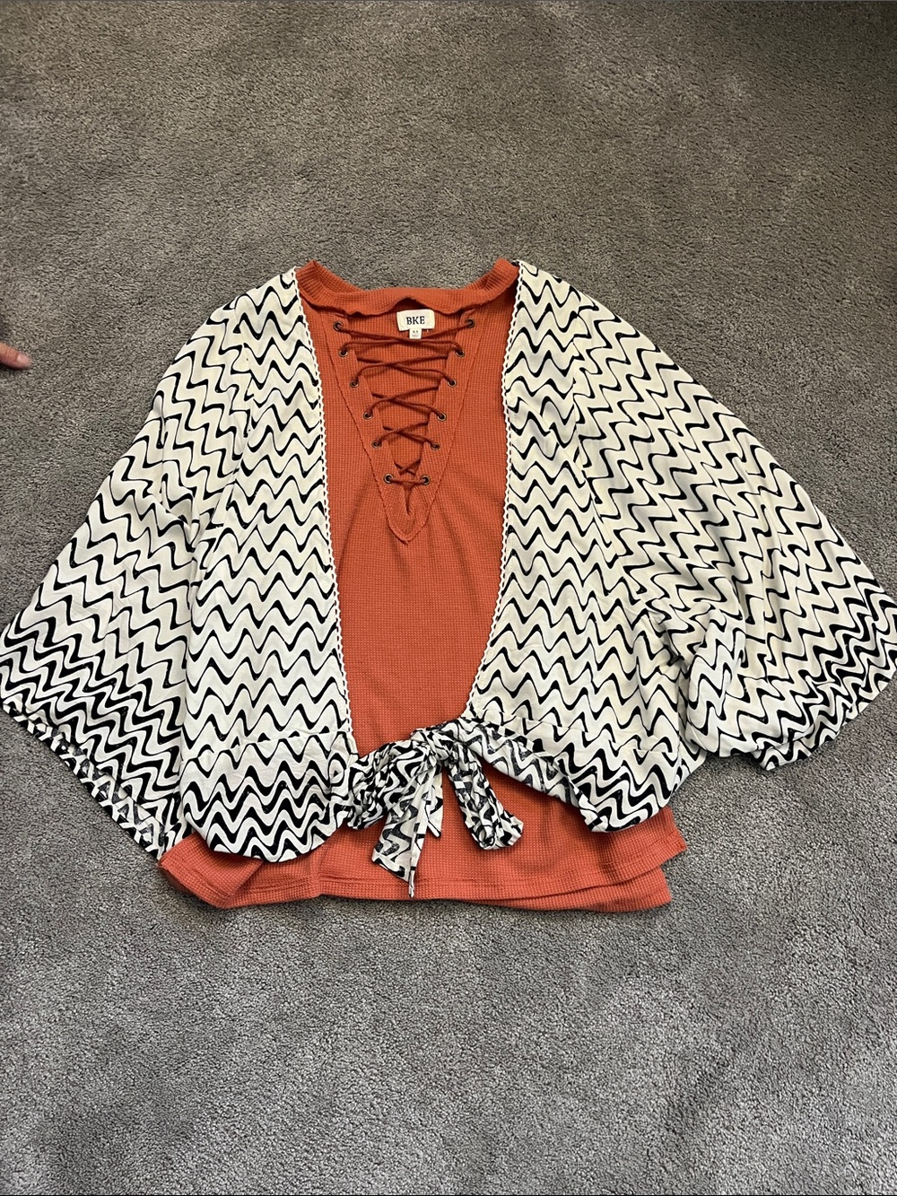 BKE Orange Lace-Up Top with Black & White Zigzag Tie-Front Cardigan